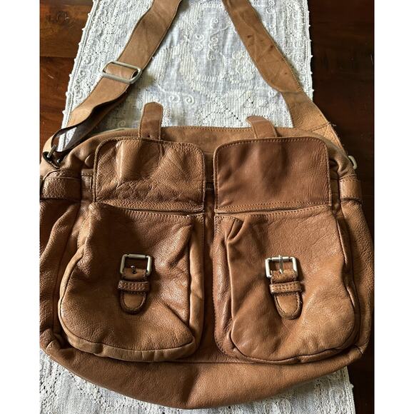 Liebeskind Berlin Genuine Leather Crossbody Shoulder Bag Beige Outside Pockets - Picture 3 of 16